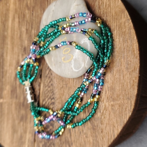 Mermaid festive seed beaded deep green bead bracelet tier vintage B3134 - Picture 1 of 2
